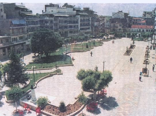   
 / Grevena's central plaza